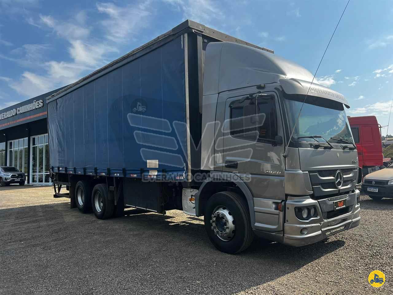 CAMINHAO MERCEDES-BENZ MB 2426 Baú Sider Cavalo 6x2 Everaldo Caminhões MOGI GUACU SÃO PAULO SP